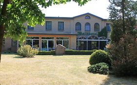 Waldhotel